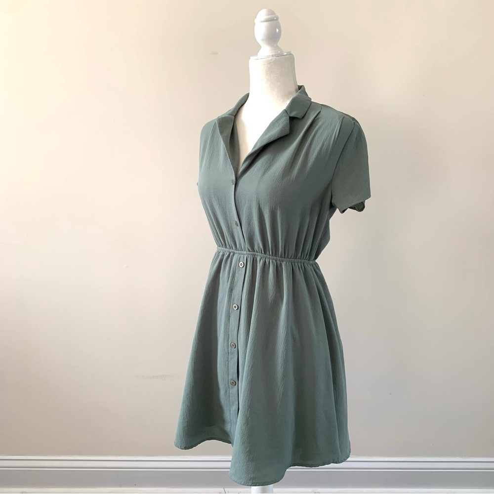 Monteau - Sage Green Notched Collar, Button Down Sundress - Medium